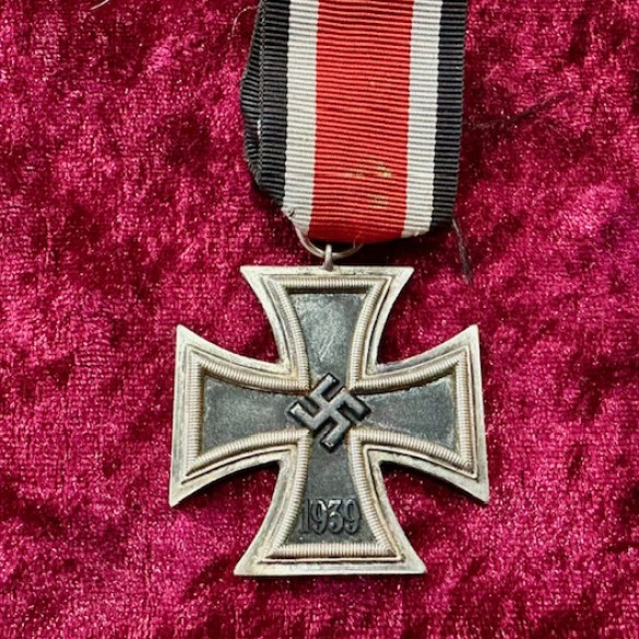 WW2 Iron Cross 17
